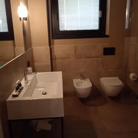B&B Casa Pezzo 카스텔누보델가다
