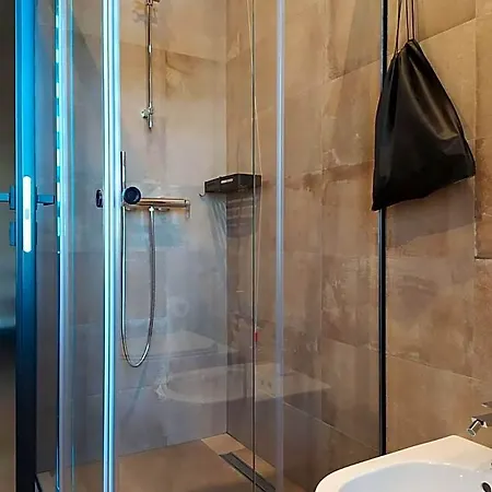 فندق مبيت وإفطار Casa Pezzo كاستلْنْيوفو ديل غارد